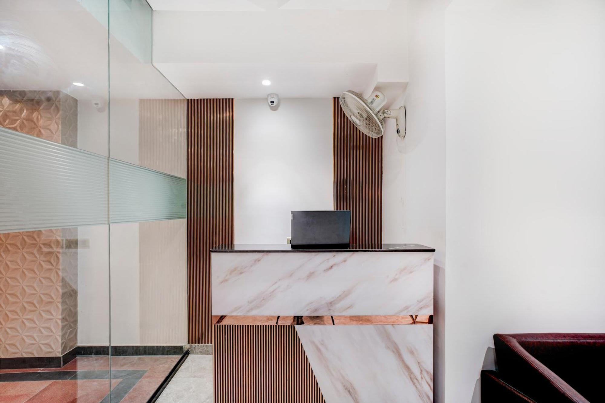 Treebo Corporate Inn Noida Exterior foto
